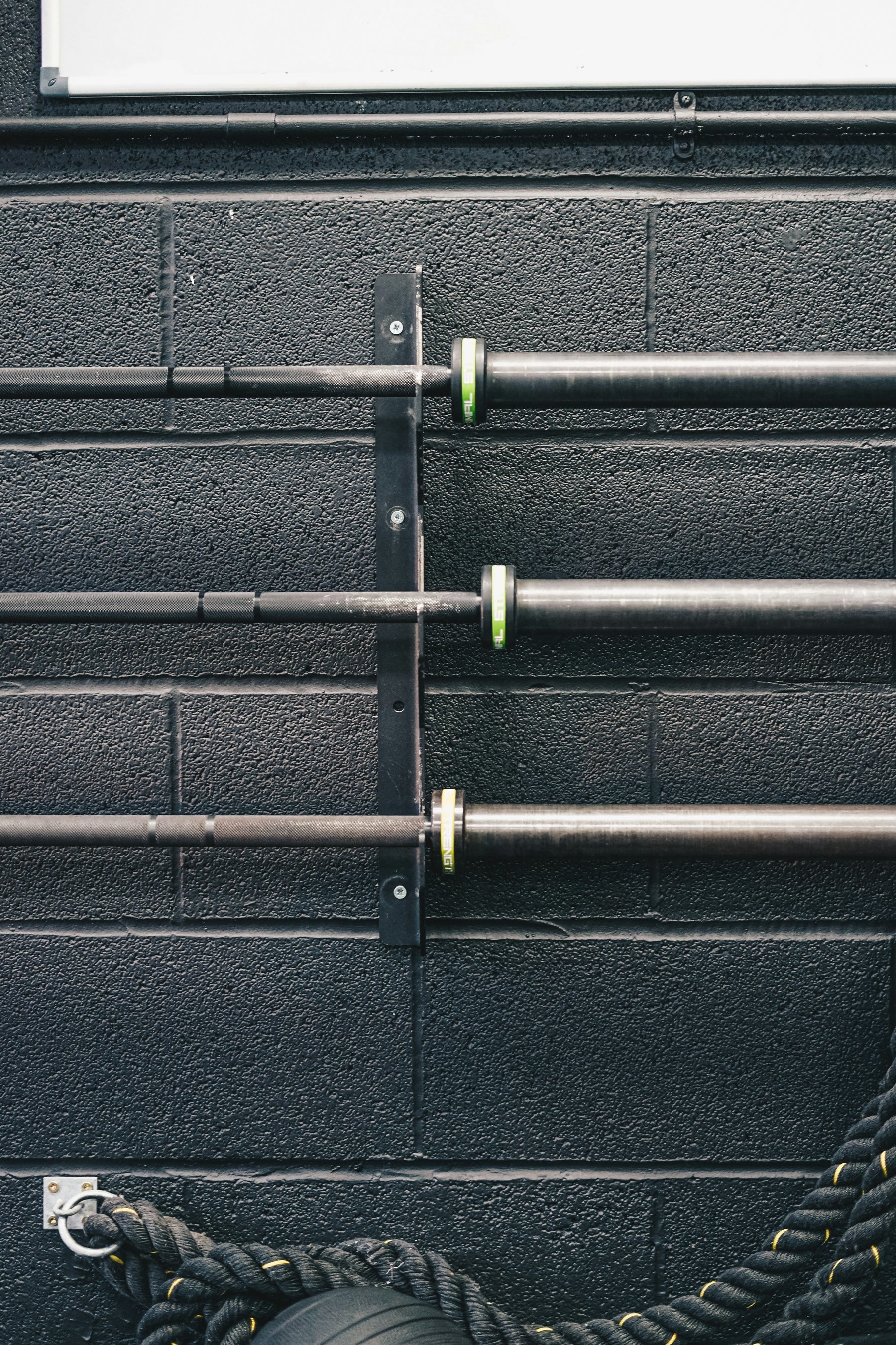 How Much Does a Smith Machine Bar Weigh? Lbs & Kg