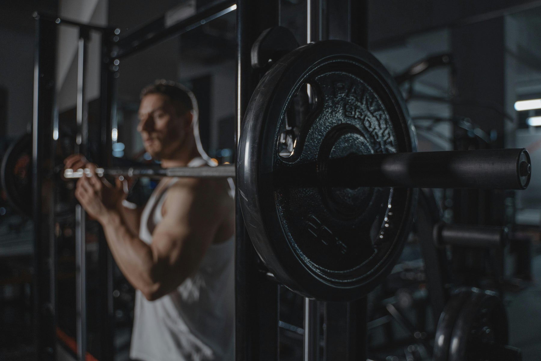 Smith Machine Bench Press — Form, Muscles Worked and Guide