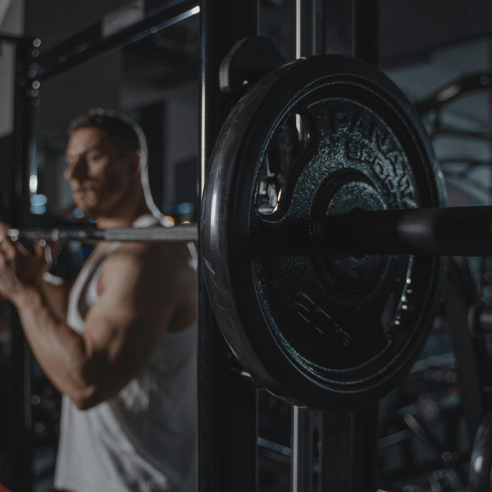 Smith Machine Bench Press — Form, Muscles Worked and Guide